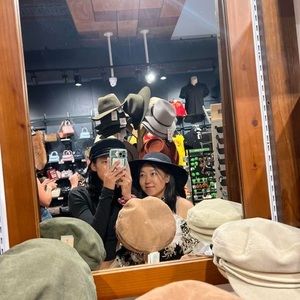 Meet your Posher, Deezheen